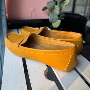 Old Navy Faux Leather Chic Yellow Loafers for Women Size 7